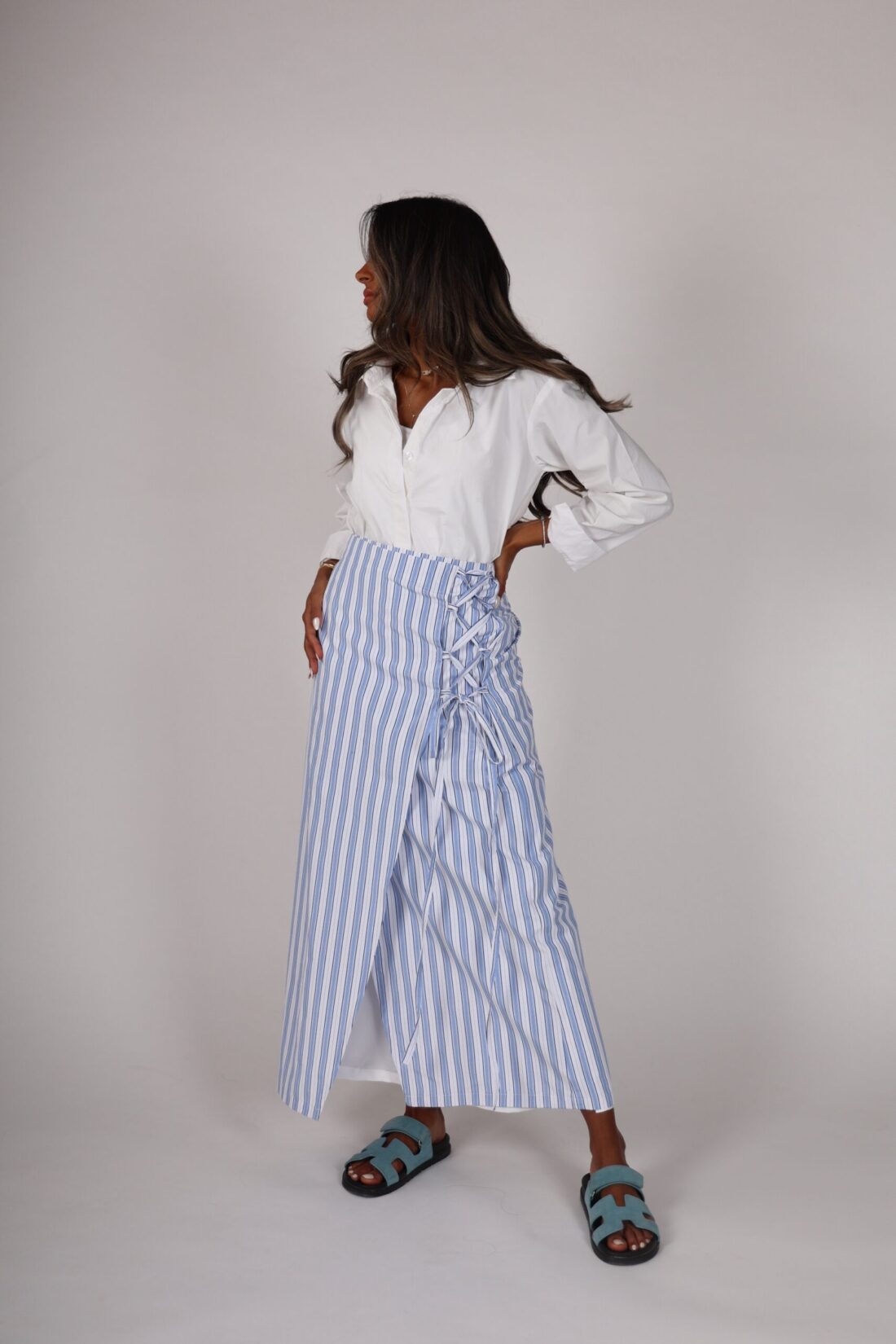 White shirt +wrapped skirt - Image 3
