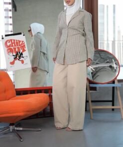 Alternative view of Beige shirt