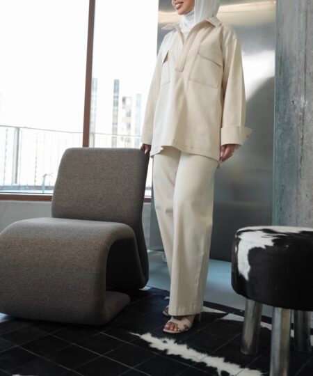 Beige jeans set - Image 3