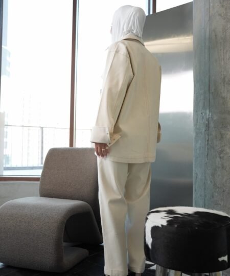 Alternative view of Beige jeans set